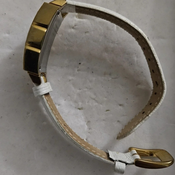 VINTAGE LADIES AQUASWISS AVALON IN GOLD AND CERAMIC WHITE - Picture 5 of 8